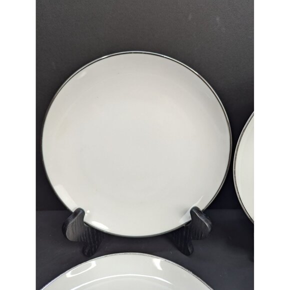 Royal M by Mitashoten Platinum Knight M109 White Coupe Salad Plate Set of 4 - Picture 1 of 9